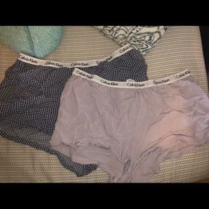 2 pairs of Calvin Klein sleep shorts Size M